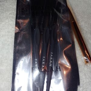 F.A.R.A.H & CLIQUE BRUSHES